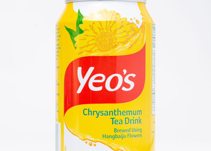 Yeo's canned chrysanthemum tea drink